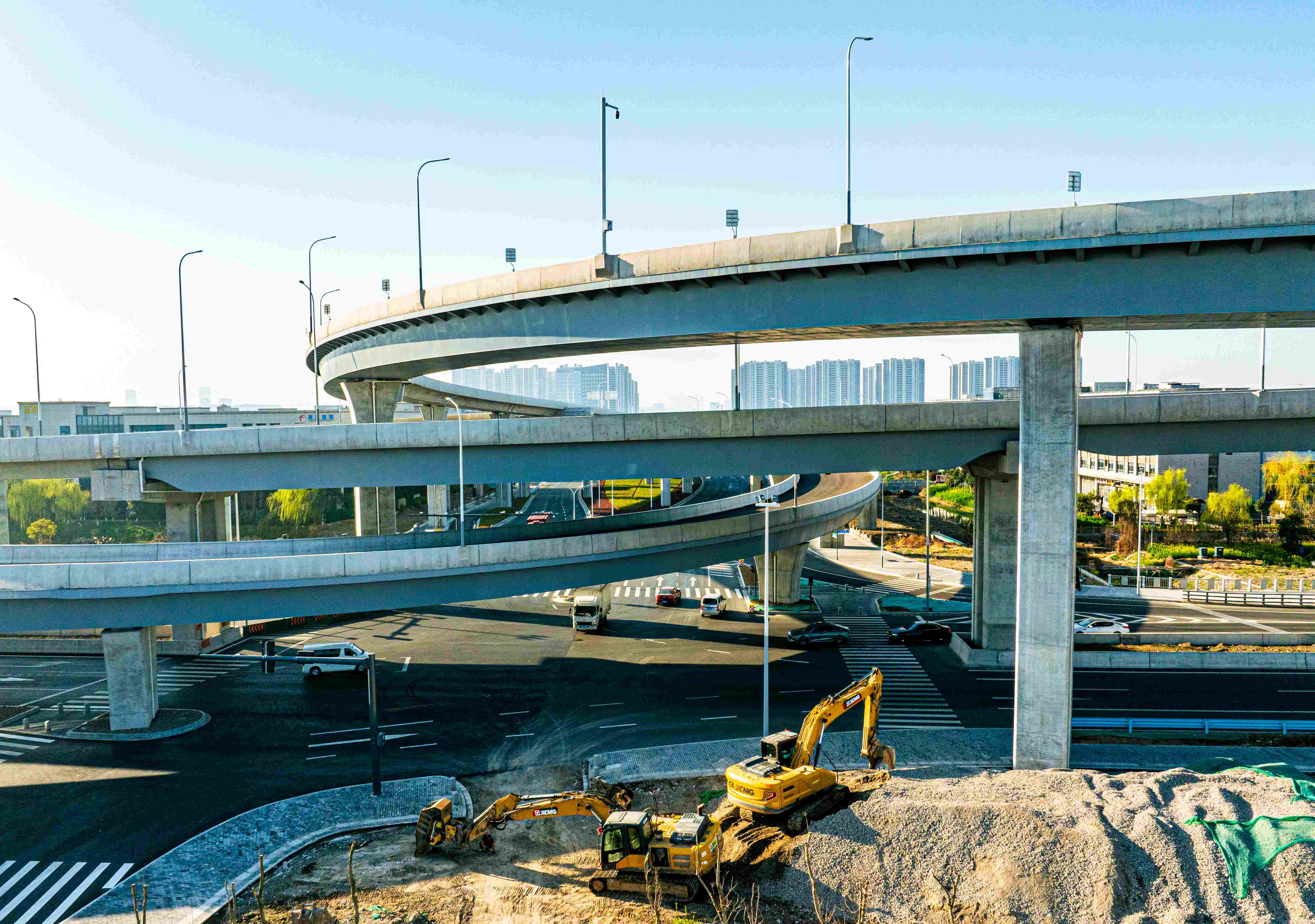 樞紐區地面系統已通車，部分附屬項目仍在施工中。.jpg
